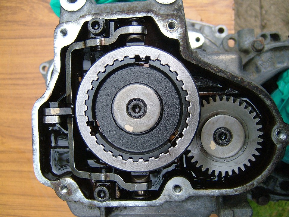 Image:End_cover_plate_removed.JPG